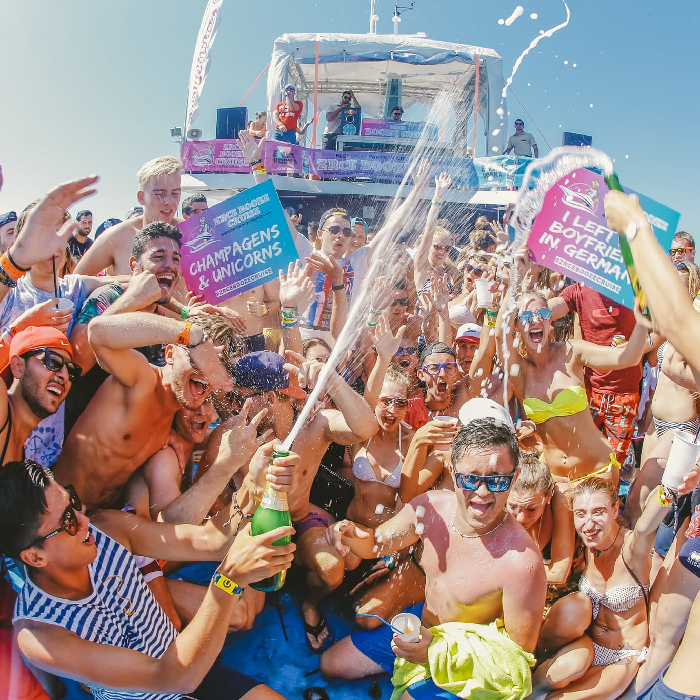 Barco de fiesta