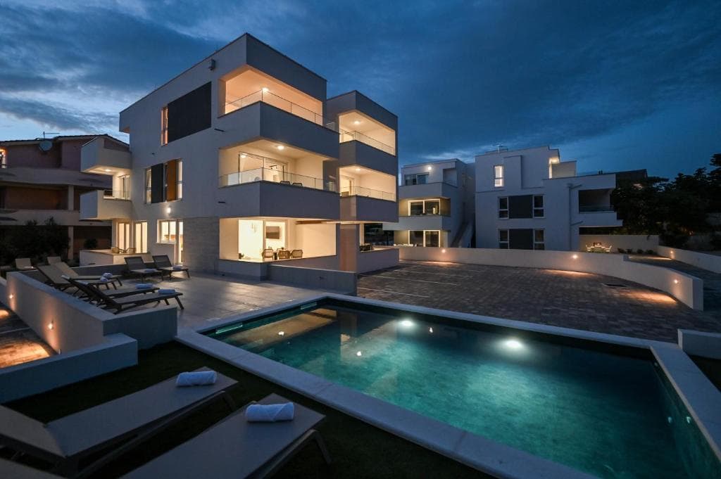 Apartamento Break 8 con piscina en Novalja