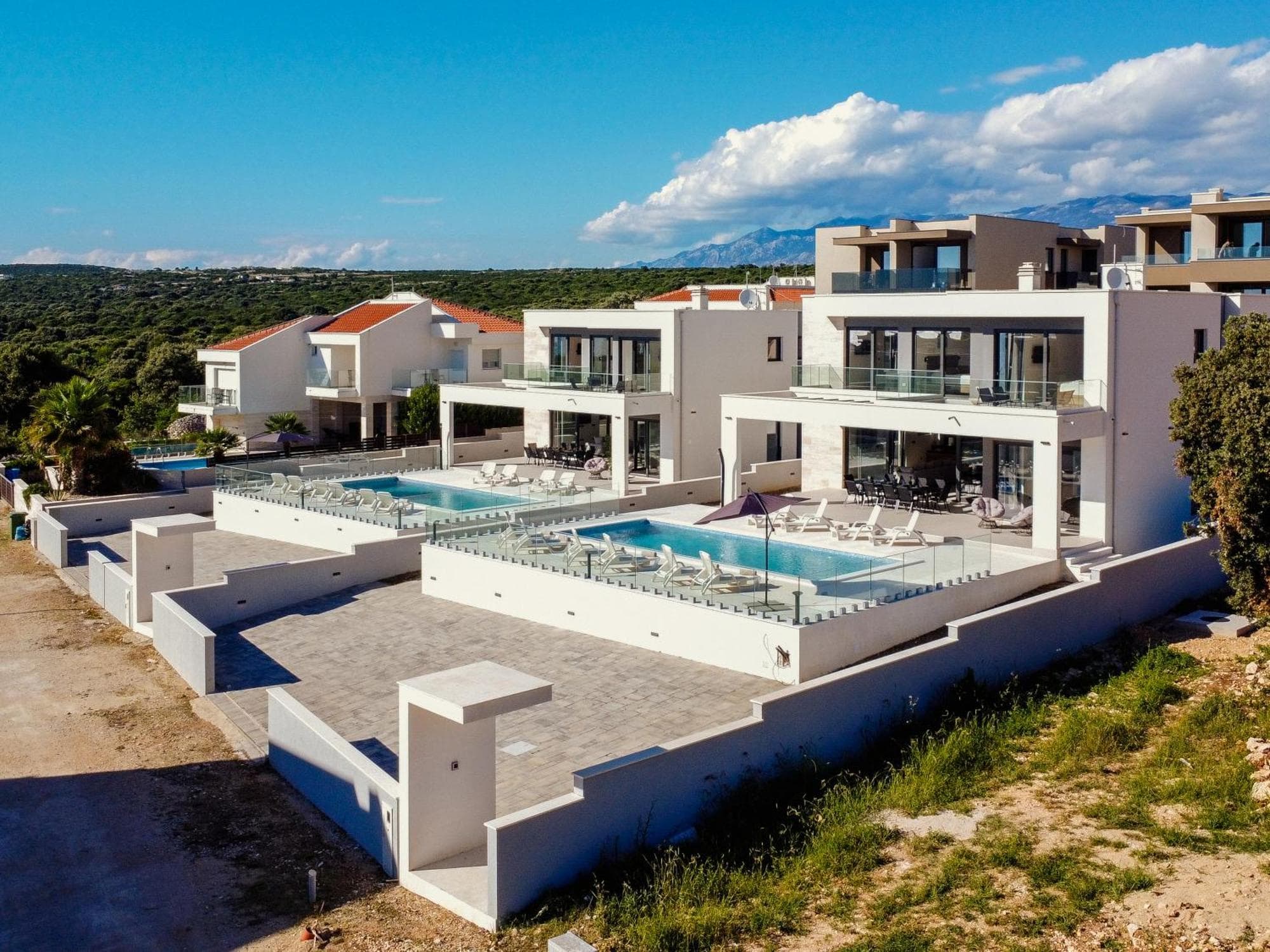 Villa en Novalja en alquiler: Casas de vacaciones exclusivas con piscina privada en la playa de Zrće